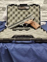 BROWNING BUCK MARK BULLSEYE TARGET .22 LR - 1 of 5