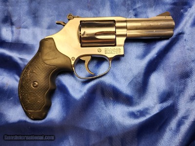 SMITH & WESSON MODEL 60-15 .357 MAG