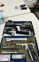 SMITH & WESSON SW1911 .45 ACP - 2 of 6