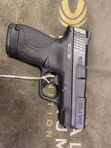 SMITH & WESSON M&P 40 Shield 180020 .40 S&W - 3 of 4
