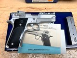 SMITH & WESSON Model 659 - 3 of 5