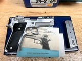 SMITH & WESSON Model 659 - 4 of 5