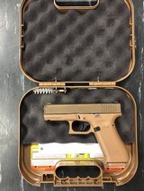 GLOCK 19x 9MM LUGER (9X19 PARA) - 1 of 7