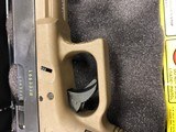 GLOCK 17gen 3 9MM LUGER (9X19 PARA) - 5 of 7