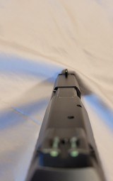 HECKLER & KOCH H&K USP .40 - 6 of 7