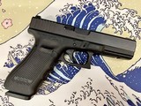 GLOCK 22 GEN4 .40 S&W - 2 of 2