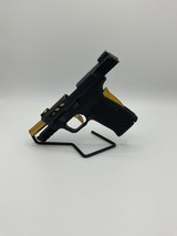 SMITH & WESSON M&P 9 SHIELD EZ 9MM LUGER (9X19 PARA) - 1 of 7