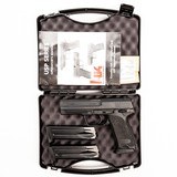 HECKLER & KOCH USP - 3 of 3