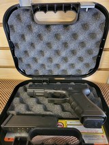 GLOCK 23 - 1 of 4