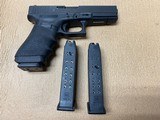 GLOCK 22 .40 S&W - 2 of 5