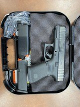 GLOCK 19 19 Gen 5 9MM LUGER (9X19 PARA) - 1 of 4