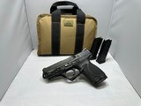 SMITH & WESSON M&P9
M2.0 9MM LUGER (9X19 PARA) - 1 of 4