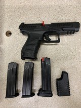 WALTHER PPQ M2 9MM LUGER (9X19 PARA) - 1 of 3