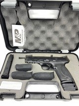 SMITH & WESSON M&P9 2.0 COMPACT 9MM LUGER (9X19 PARA) - 1 of 7