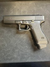 GLOCK 17 GEN 1 9MM LUGER (9X19 PARA) - 2 of 3