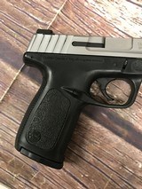 SMITH & WESSON SD40VE .40 S&W - 5 of 6