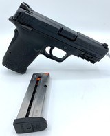 SMITH & WESSON M&P 9 Sheild EZ M2.0 - 1 of 5