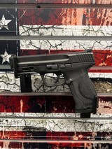 SMITH & WESSON M&P9 M2.0 range kit 9MM LUGER (9X19 PARA) - 4 of 7