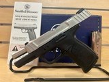 SMITH & WESSON SD40 VE .40 S&W - 5 of 7