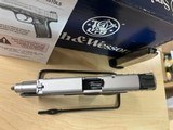 SMITH & WESSON SD40 VE .40 S&W - 6 of 7