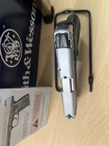 SMITH & WESSON SD40 VE .40 S&W - 7 of 7