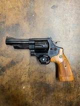 SMITH & WESSON 29-10 44MAG - 1 of 4