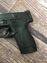 SMITH & WESSON m&p 9 shield with safety 9MM LUGER (9X19 PARA) - 2 of 6