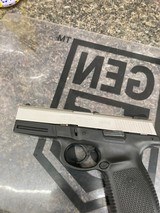 SMITH & WESSON SW40 VE .40 S&W - 2 of 5