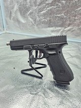 GLOCK 17 GEN 4 - 2 of 5