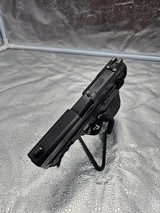 SMITH & WESSON M&P 380 SHIELD EZ M2.0 - 4 of 6