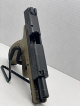 SMITH & WESSON SD40 - 5 of 7