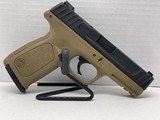 SMITH & WESSON SD40 - 1 of 7