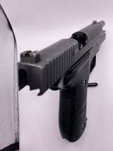 SIG SAUER P226 .357 MAG - 4 of 7