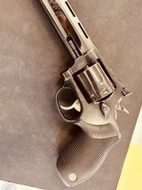 TAURUS 17 TRACKER - 4 of 5