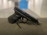 GLOCK G23 GEN 3 .40 S&W - 2 of 5