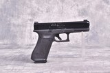 GLOCK G17 GEN 5 - 2 of 5