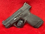 SMITH & WESSON M&P 9
M2.0 9MM LUGER (9X19 PARA) - 1 of 6