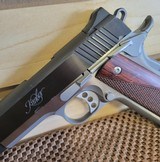 KIMBER 1911 custom II .45 ACP - 2 of 3