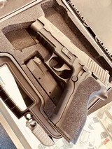 SIG SAUER P226 - 2 of 4