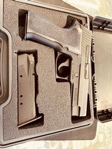 SIG SAUER P226 - 4 of 4