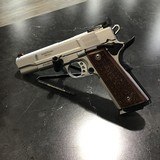SMITH & WESSON SW1911 Pro Series - 1 of 5