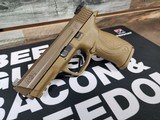 SMITH & WESSON M&P9 9MM LUGER (9X19 PARA) - 1 of 1