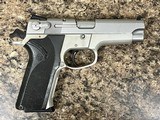 SMITH & WESSON 5903 - 2 of 4