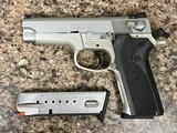 SMITH & WESSON 5903 - 1 of 4