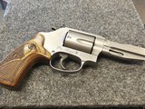 SMITH & WESSON 60-15 PRO SERIES - 4 of 7