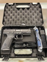 BERETTA APX A1 9MM LUGER (9X19 PARA) - 1 of 1