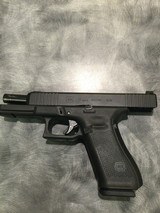 GLOCK 17Gen5 - 3 of 4