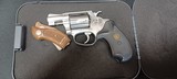 SMITH & WESSON 60-2 .38 SPL - 1 of 2