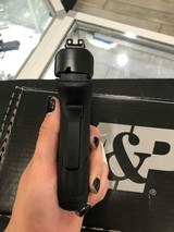 SMITH & WESSON M&P 9 Sheild EZ M2.0 9MM LUGER (9X19 PARA) - 5 of 6