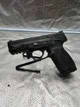SMITH & WESSON M&P 40 2.0 Compact .40 S&W - 1 of 4